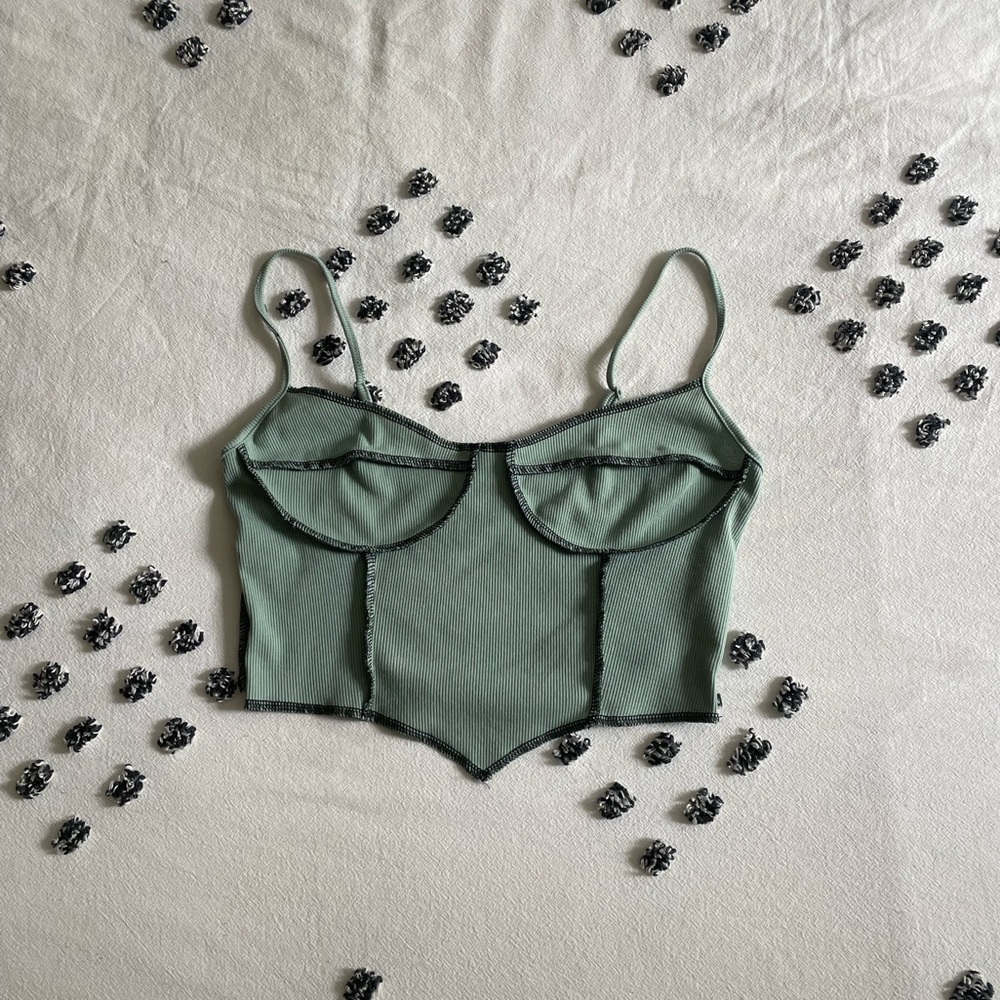 Ribbed bustier crop top🪐